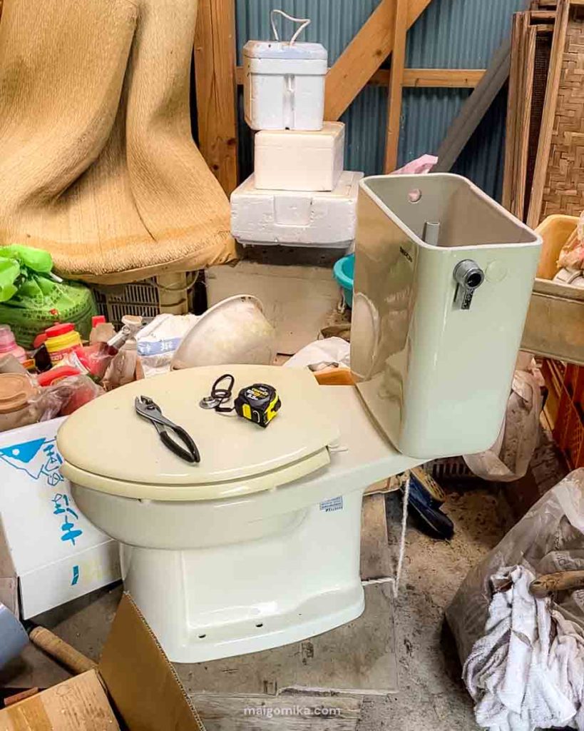toilet in wood shed