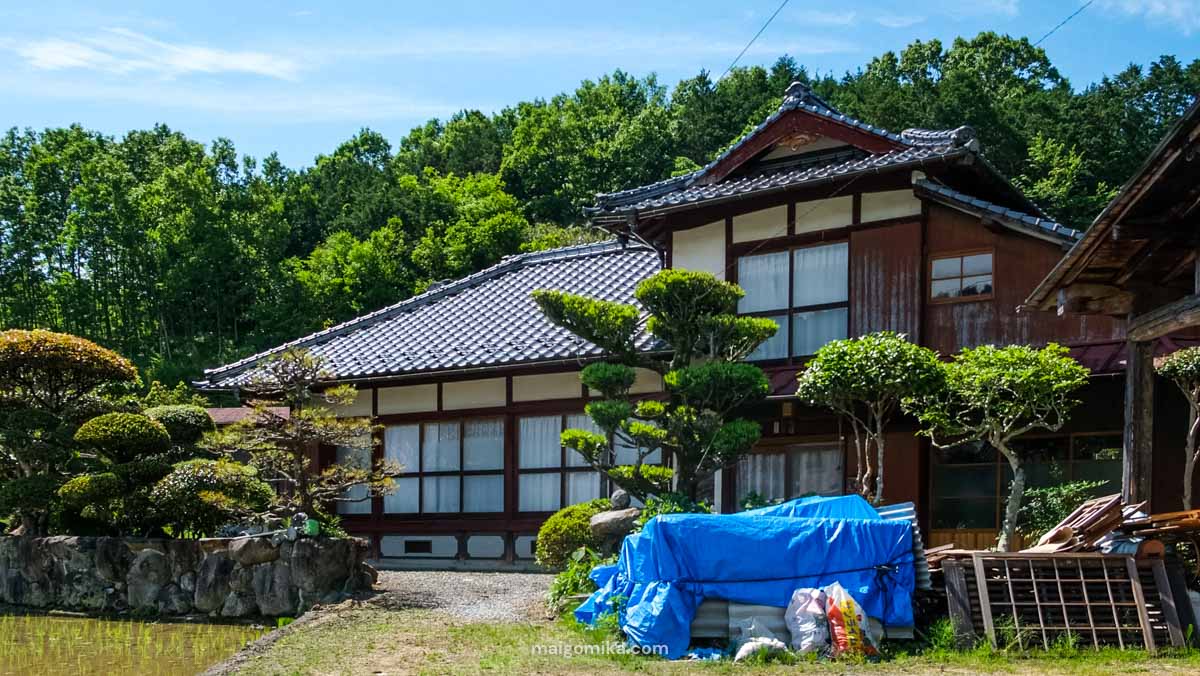 Rural Japanese countryside with abandoned farmhouses