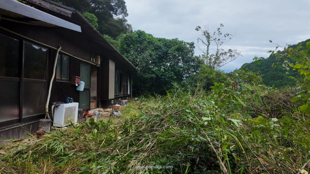 Meiji-era akiya exterior in rural Japan